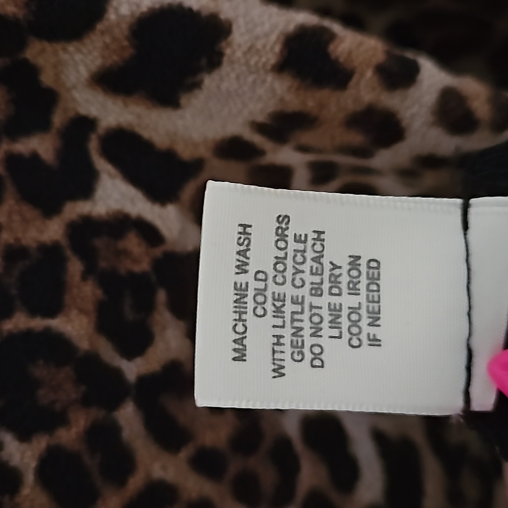 Leopard Top - Picture 5 of 5